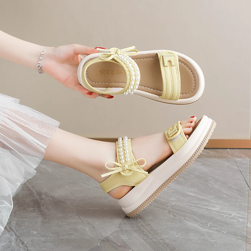 Student Group Daily Matching Women Summer Sandals Flat Casual Anti Slip Outdoor Walking Shoes
Student Group Daily Matching Women Summer Sandals Flat Casual Anti Slip Outdoor Walking Shoes