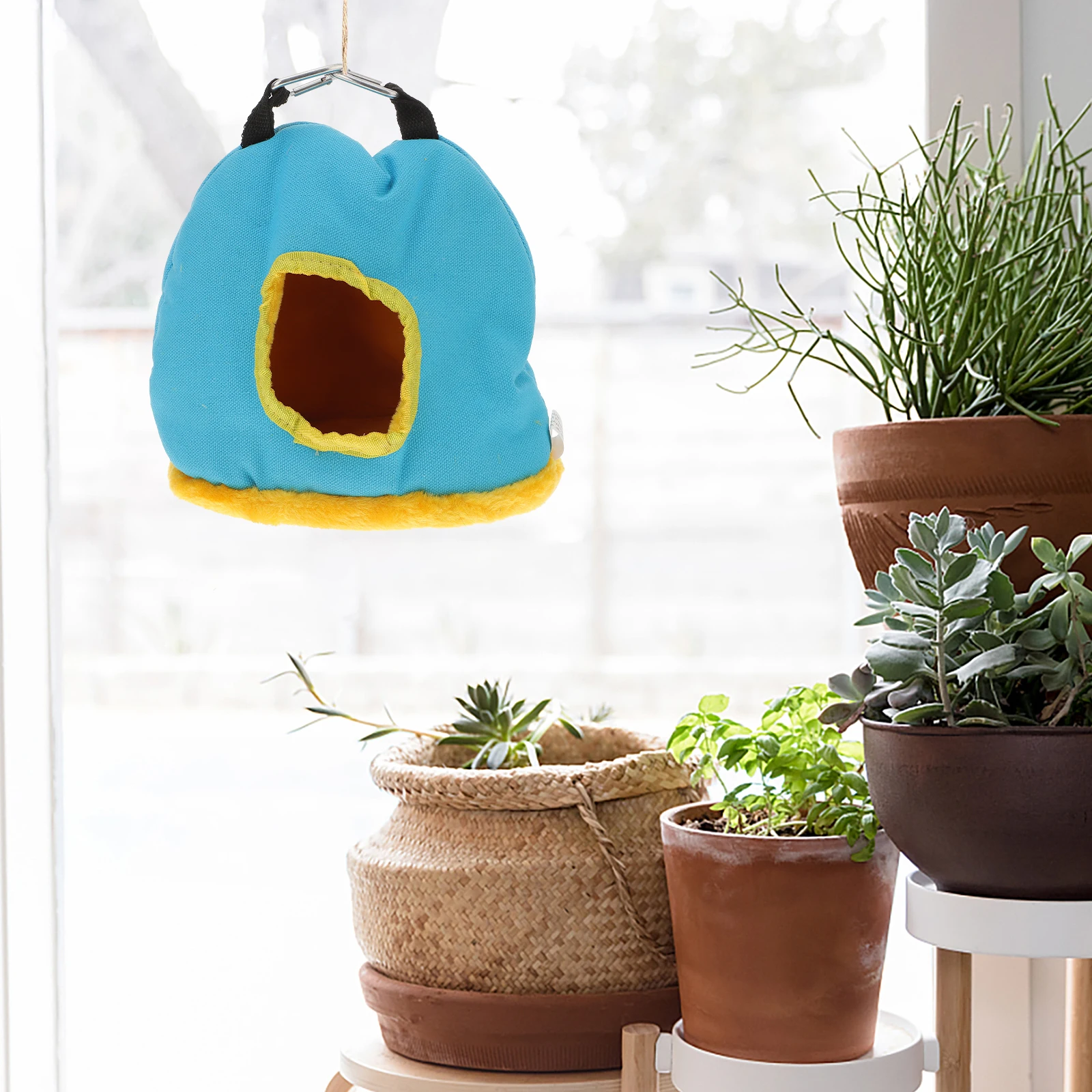 Warm Bird Nest Cotton House for Parrots Sleeping Keep Attractive Birds Outdoor Pet
Warm Bird Nest Cotton House for Parrots Sleeping Keep Attractive Birds Outdoor Pet
