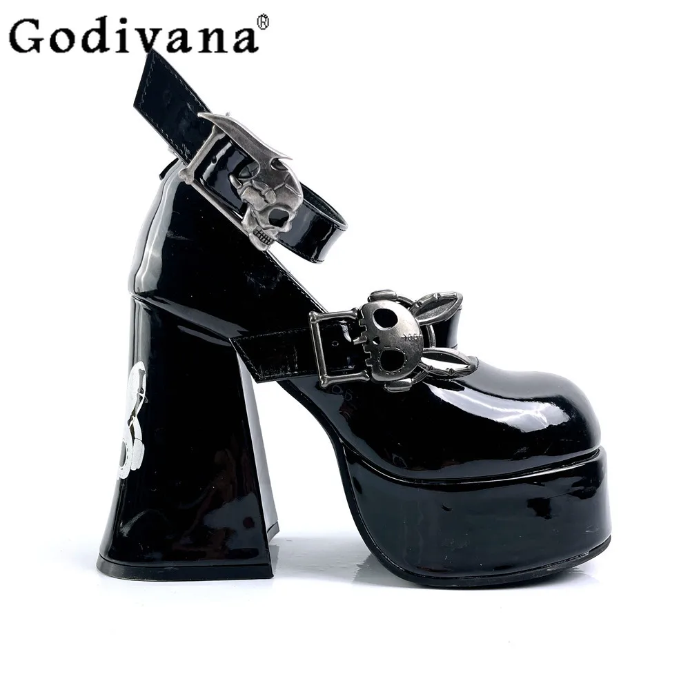 Y2k Subculture Japanese Original Punk Sweet Cool Style Lolita High Heels Round Head Patent Leather Gothic Women Lo Shoes
Y2k Subculture Japanese Original Punk Sweet Cool Style Lolita High Heels Round Head Patent Leather Gothic Women Lo Shoes