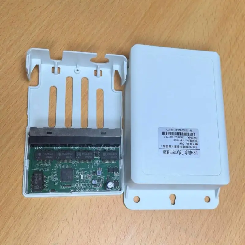 Outdoor POE Splitter Gigabit Speed 1 Input to 4 Outputs for Security Cameras Access Supporting 30W Power
Outdoor POE Splitter Gigabit Speed 1 Input to 4 Outputs for Security Cameras Access Supporting 30W Power