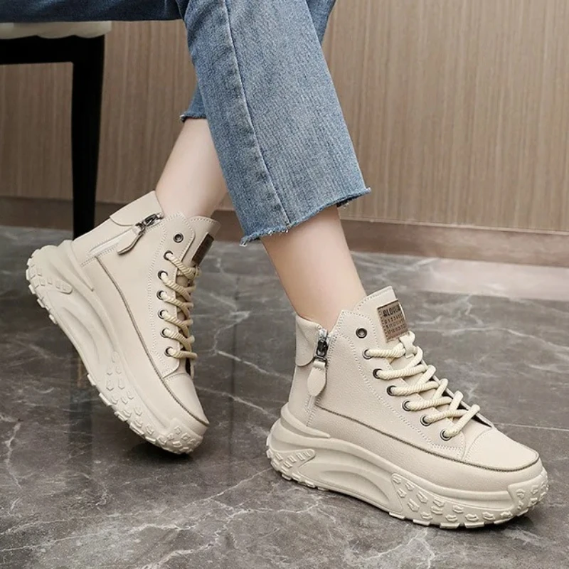 New Women Round Toe High Top Sneakers Fashion Versatile Thick Platform Sole Height Increasing Soft Comfort Daily Walking Shoes
New Women Round Toe High Top Sneakers Fashion Versatile Thick Platform Sole Height Increasing Soft Comfort Daily Walking Shoes