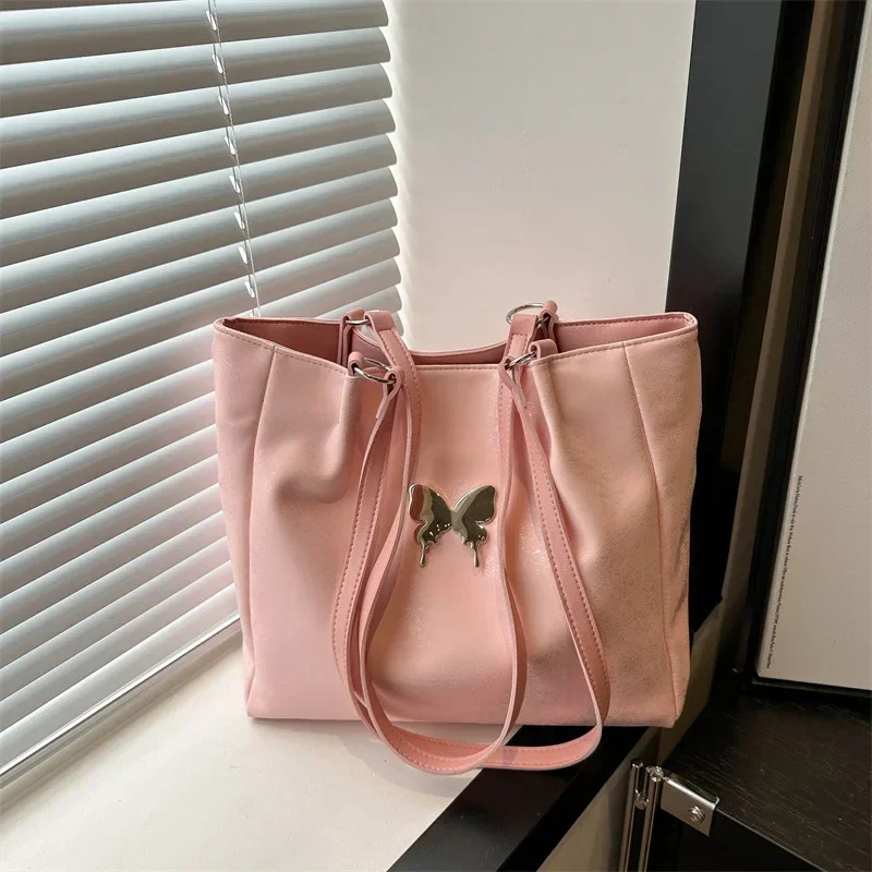 Popular butterfly holder extra large bag women's fashion commuter women's large capacity versatile shoulder bag
Popular butterfly holder extra large bag women's fashion commuter women's large capacity versatile shoulder bag
