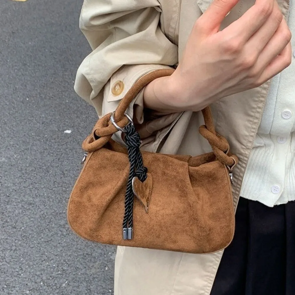 Solid Color Suede Shoulder Bag Short Handle Adjustable Strap PU Leather Handbag With Pendant Korean Style Crossbody Bag
Solid Color Suede Shoulder Bag Short Handle Adjustable Strap PU Leather Handbag With Pendant Korean Style Crossbody Bag