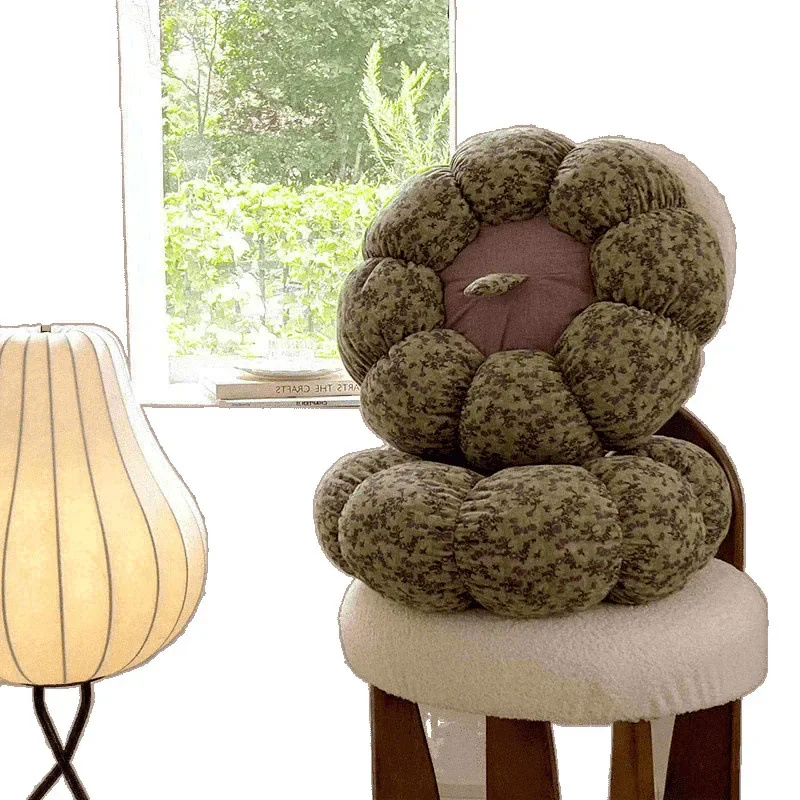 Nordic style double-layer gauze floral pumpkin throw pillow bay window pillow cute ornament sofa pillow seat cushion cushion
Nordic style double-layer gauze floral pumpkin throw pillow bay window pillow cute ornament sofa pillow seat cushion cushion