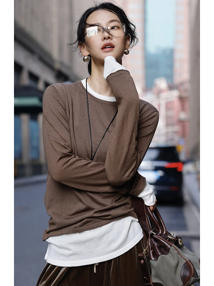 ФАНИУ: Мягкий, драпирующийся вязаный свитер-боди с круглым вырезом, однотонный, удлиненный, для повседневного образа, прямой крой...
ФАНИУ: Мягкий, драпирующийся вязаный свитер-боди с круглым вырезом, однотонный, удлиненный, для повседневного образа, прямой крой...