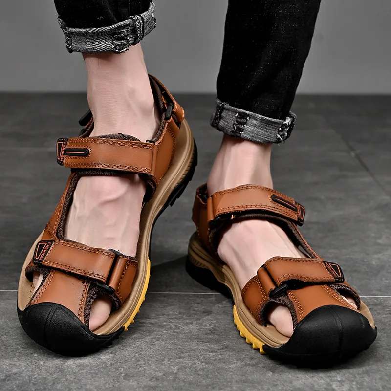Breathable Waterproof Cowhide Men Closed Toe Sandals Hollow Design Driving Shoes Casual Sports Beach Daily Summer Footwear
Breathable Waterproof Cowhide Men Closed Toe Sandals Hollow Design Driving Shoes Casual Sports Beach Daily Summer Footwear