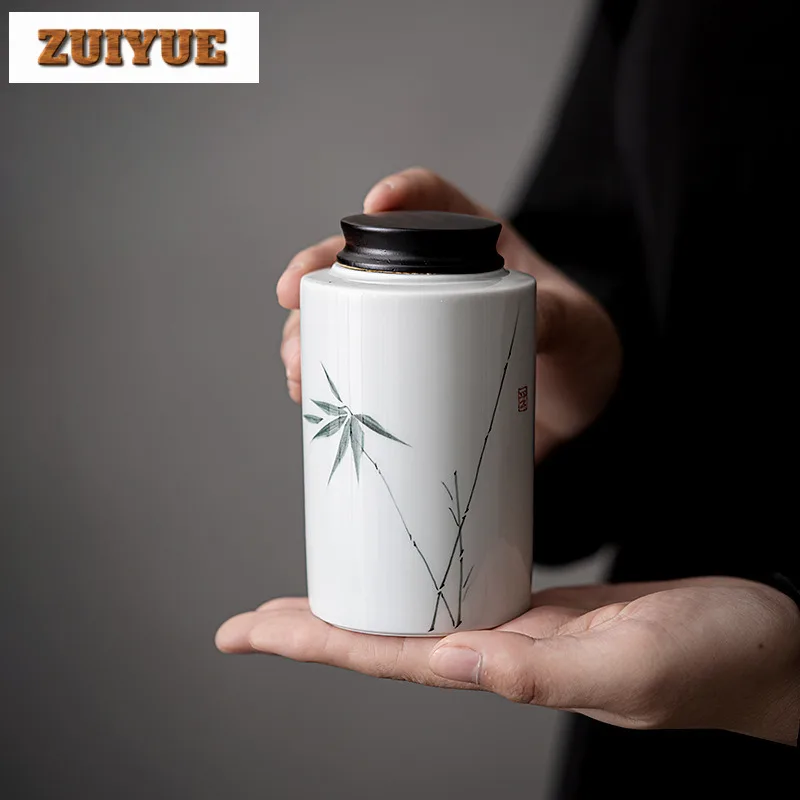 Коробка для чая из белого фарфора с лотосом, Расписанная вручную, органайзер, винтажные контейнеры для хранения, емкость для чая, посуда для напитков, аксессуары, украшение
Коробка для чая из белого фарфора с лотосом, Расписанная вручную, органайзер, винтажные контейнеры для хранения, емкость для чая, посуда для напитков, аксессуары, украшение