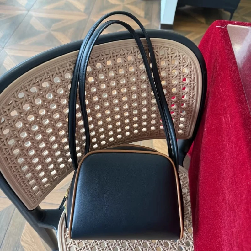 Contrast Color New Hand-held Bowling Shoulder Bag Simple Design Women's Commuting Underarm Bag 2026 for Office Ladies Sac A Main
Contrast Color New Hand-held Bowling Shoulder Bag Simple Design Women's Commuting Underarm Bag 2026 for Office Ladies Sac A Main
