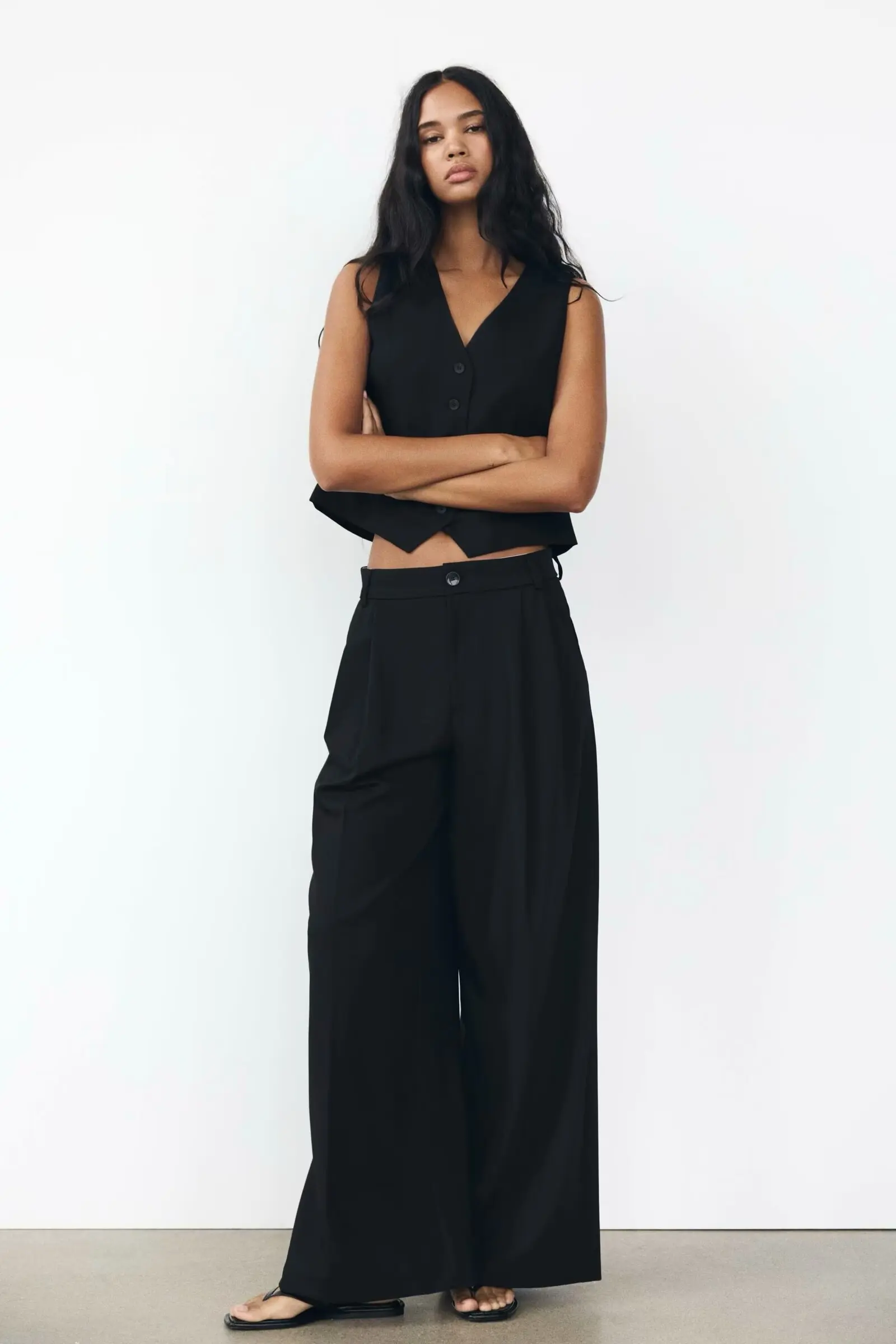 New Autumn Women's Svel Vest Double Pleat Casual Pants V-ne ort Length Single Button Pure Color Faion Versatile
New Autumn Women's Svel Vest Double Pleat Casual Pants V-ne ort Length Single Button Pure Color Faion Versatile