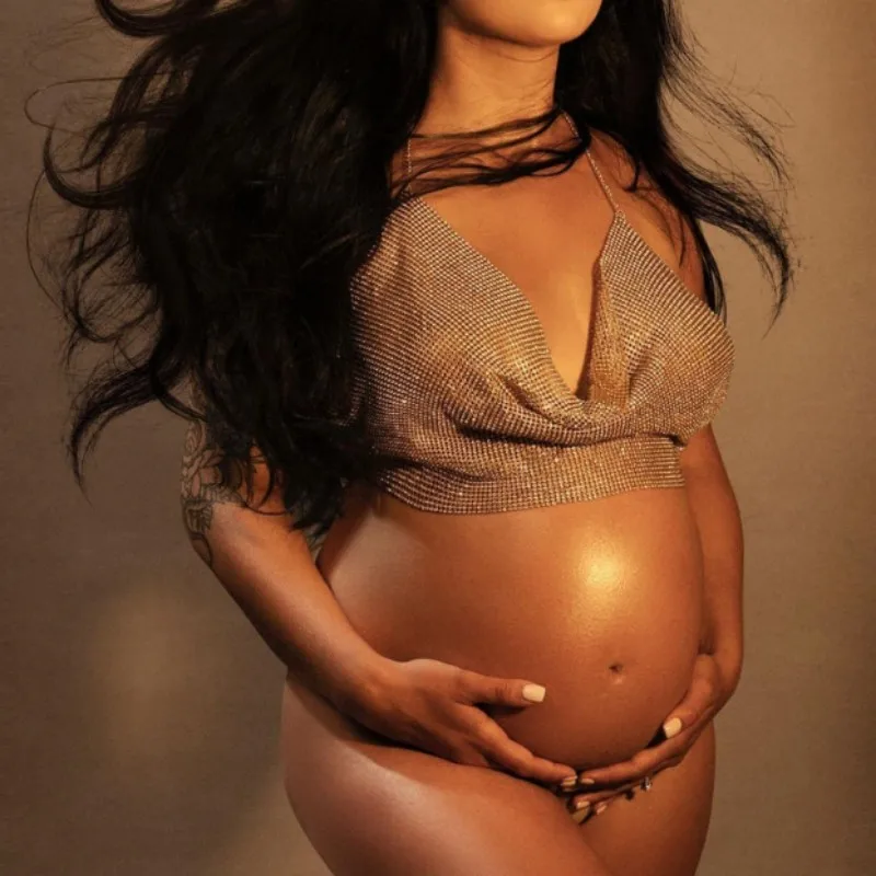 Maternity Photography Top Metal Sequins Vest Pregnant Woman Sexy Chain Suspender Vest Pregnancy Photoshoot Top
Maternity Photography Top Metal Sequins Vest Pregnant Woman Sexy Chain Suspender Vest Pregnancy Photoshoot Top