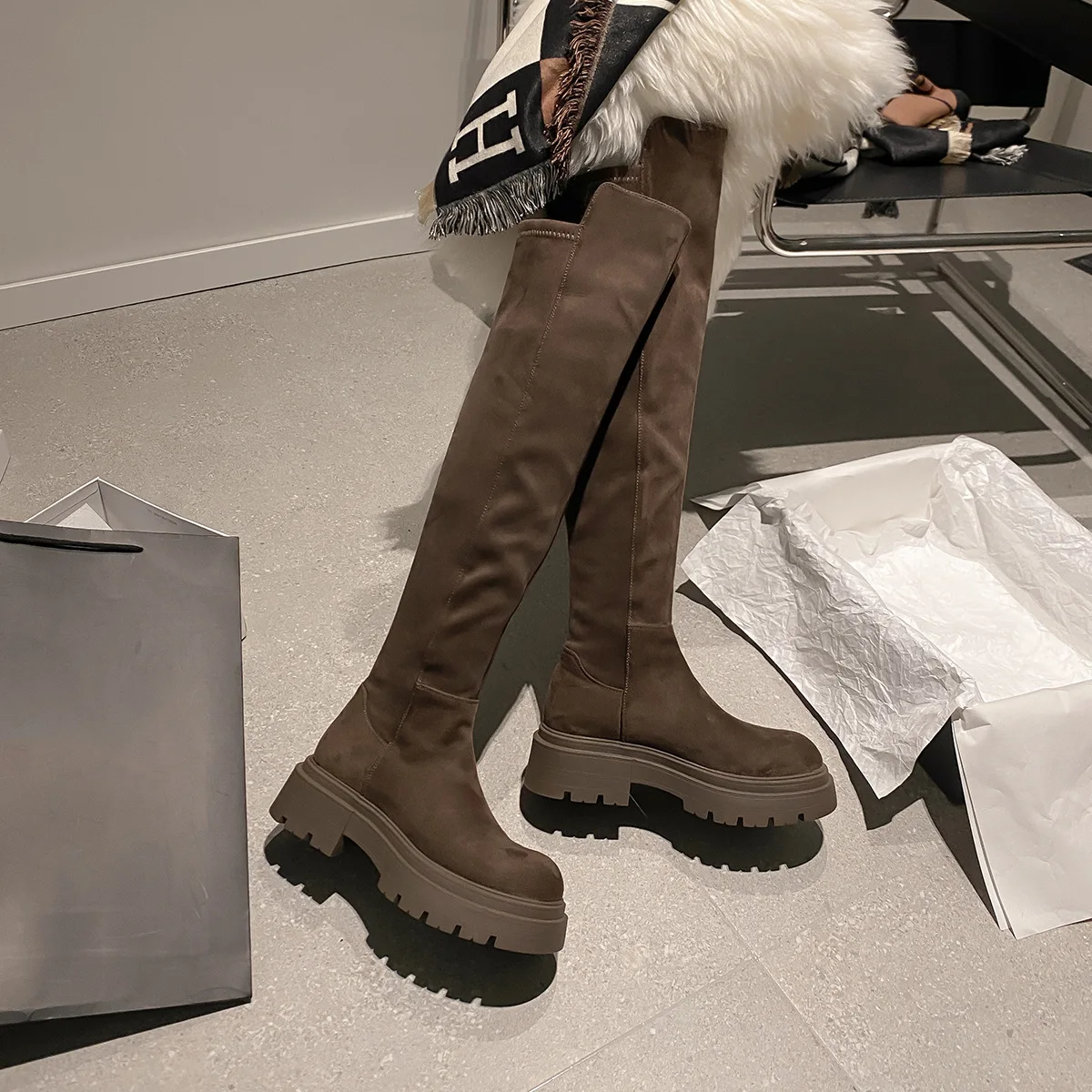 Women's French Knight Boots Spring and Autumn Elastic Thin Boots Thick Bottom and Velvet High Barrel Boots
Women's French Knight Boots Spring and Autumn Elastic Thin Boots Thick Bottom and Velvet High Barrel Boots