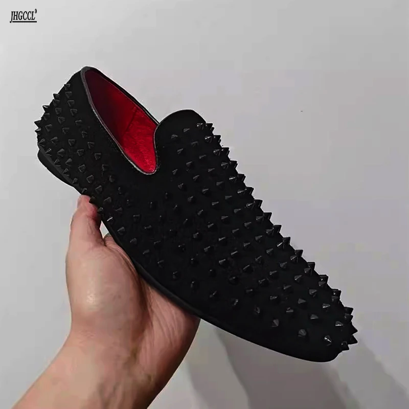 Personalized foot cover loafers willow spikes men's studded leather shoes Korean hair stylist bean shoes A8
Personalized foot cover loafers willow spikes men's studded leather shoes Korean hair stylist bean shoes A8