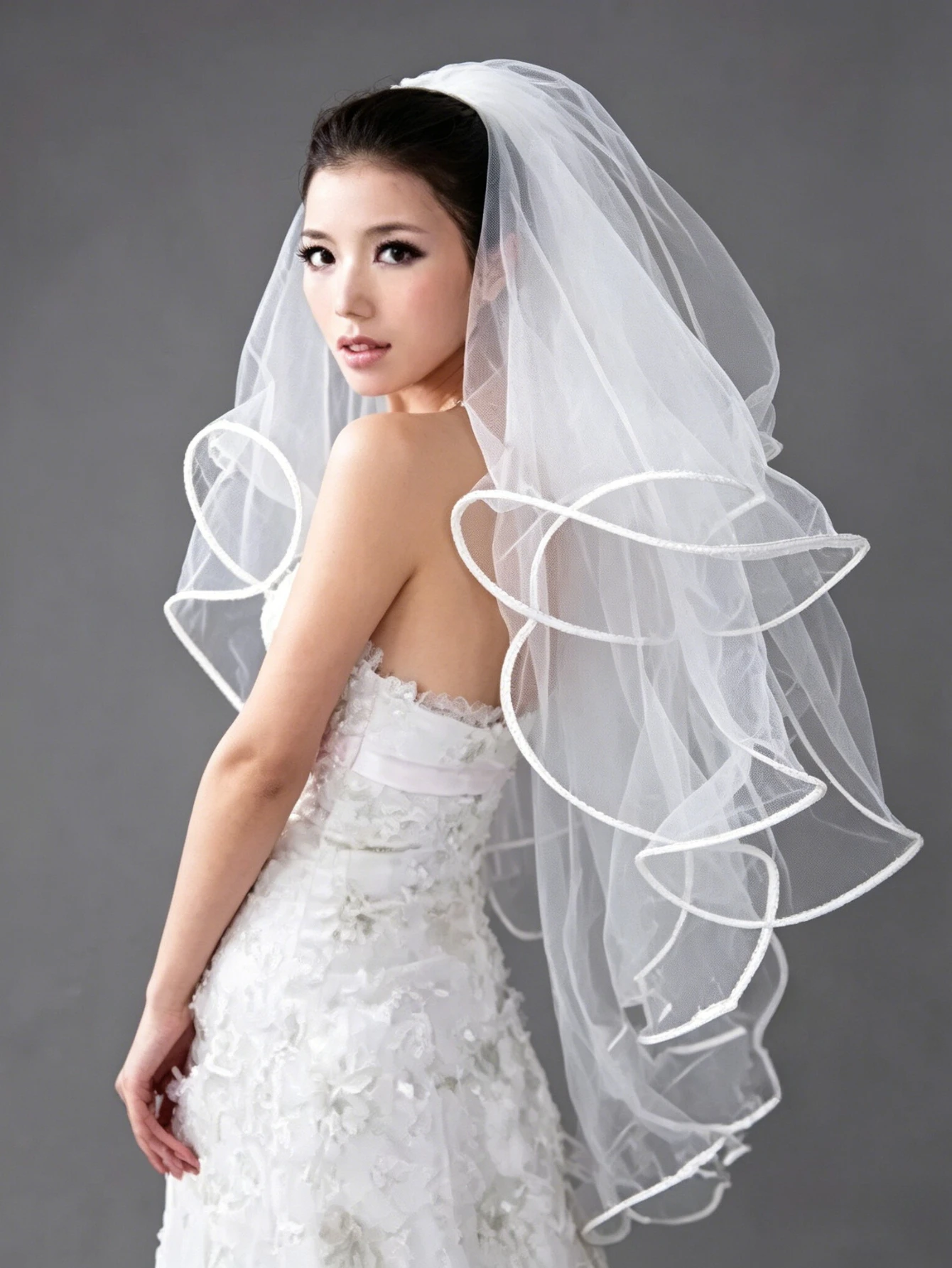 Women Elegant 4 Layers Tulle White Wedding Veils Ribbon Edge Wedding Accessories Bridal Veil With Comb
Women Elegant 4 Layers Tulle White Wedding Veils Ribbon Edge Wedding Accessories Bridal Veil With Comb