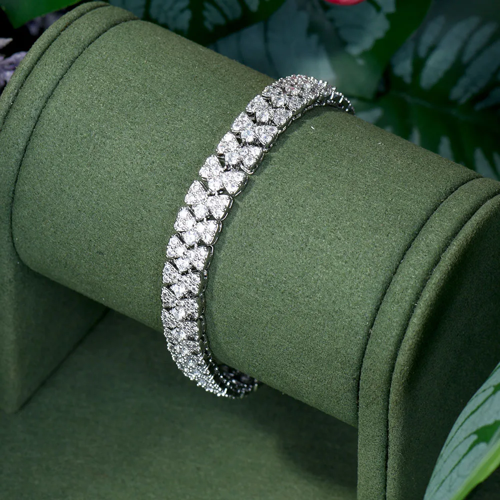 HIBRIDE High Quality Full Micro Cubic Zirconia Pave White Gold Color Women Bracelets Fashion Bridal Wedding Party Jewelry B-176
HIBRIDE High Quality Full Micro Cubic Zirconia Pave White Gold Color Women Bracelets Fashion Bridal Wedding Party Jewelry B-176