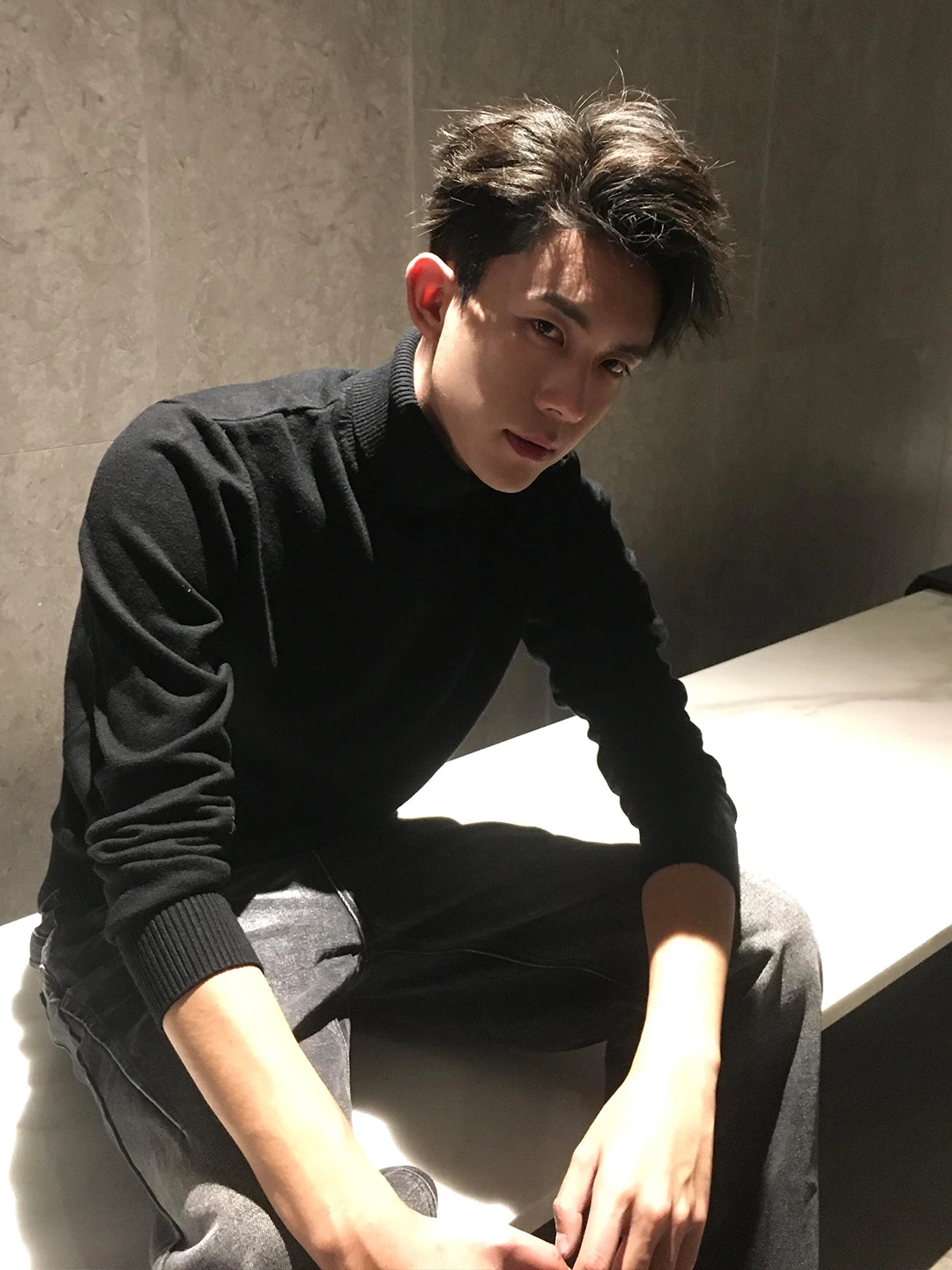 Мужской вязаный свитер American Style с высоким воротником, утепленный флисом, для ношения под одеждой, с длинным рукавом, стандартный крой, Cleanfit
Мужской вязаный свитер American Style с высоким воротником, утепленный флисом, для ношения под одеждой, с длинным рукавом, стандартный крой, Cleanfit