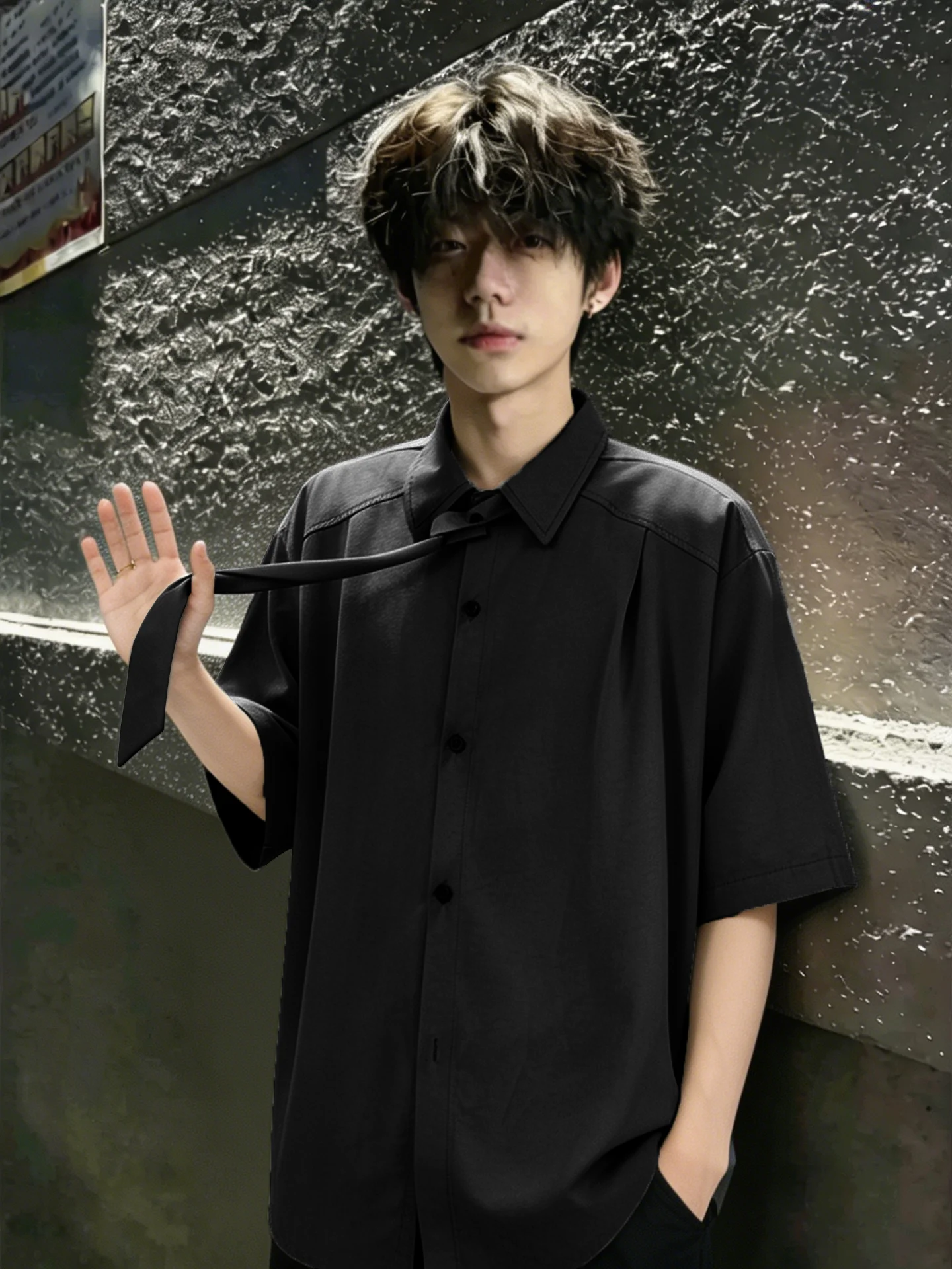 Black Ice Silk Short Sleeve Shirt Men's Summer Cleanfit Stylish Dapper High End Feel Silk Necktie Loose Fit Breathable Shirt
Black Ice Silk Short Sleeve Shirt Men's Summer Cleanfit Stylish Dapper High End Feel Silk Necktie Loose Fit Breathable Shirt