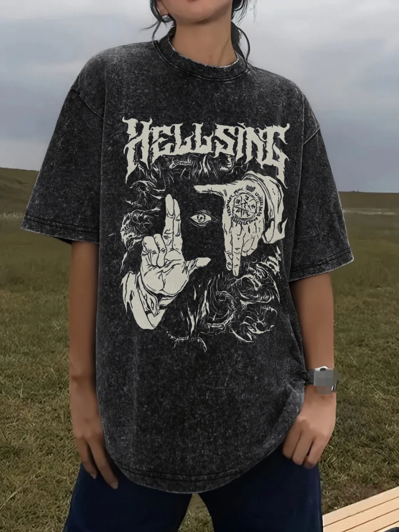 Summer Washed Retro Anime Hellsing Abraham Van Helsing Vampire Alucard Printed 90s Manga Oversized T-shirt for Men and Women
Summer Washed Retro Anime Hellsing Abraham Van Helsing Vampire Alucard Printed 90s Manga Oversized T-shirt for Men and Women