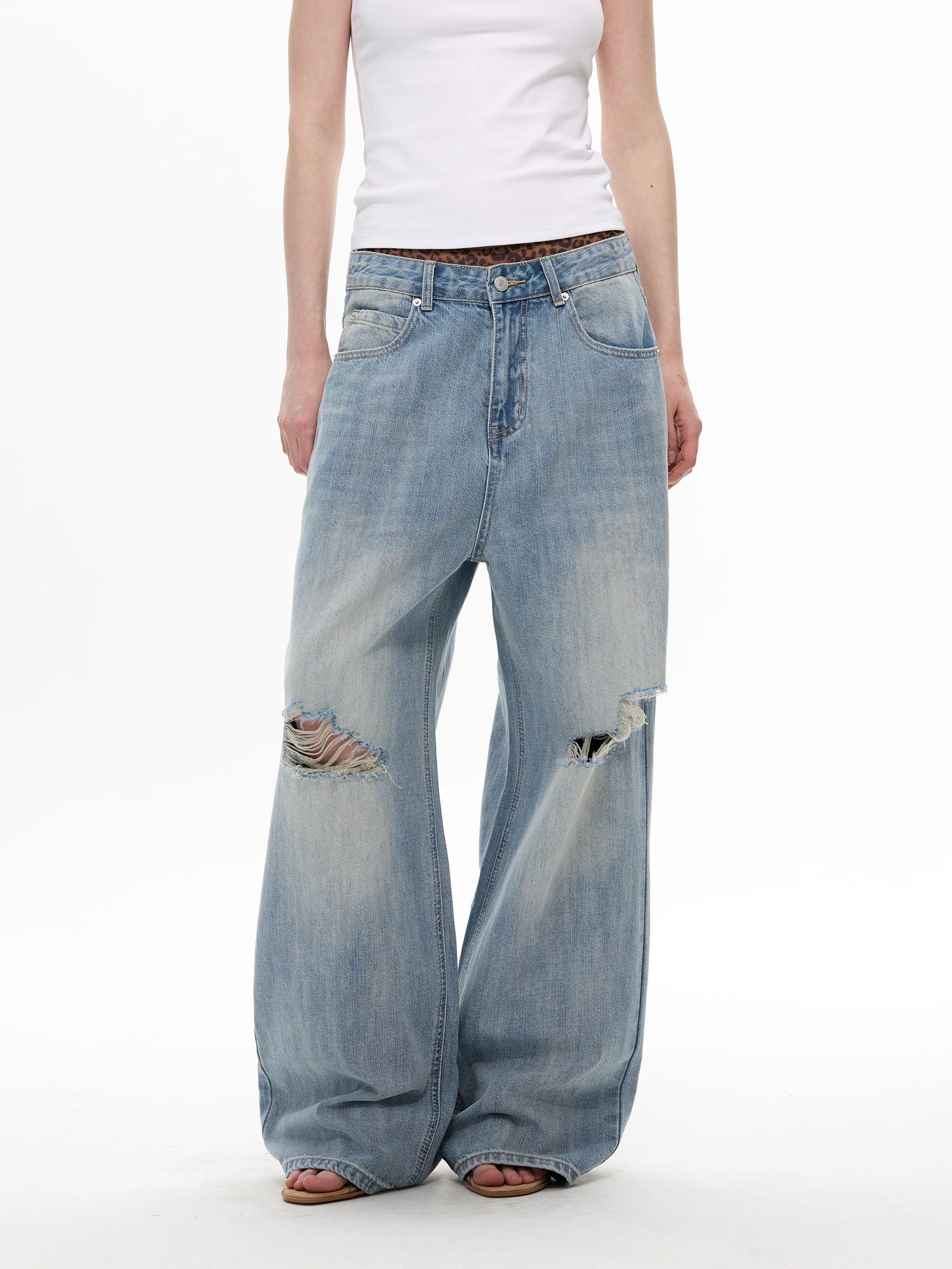 WLNEXT Premium Denim Jeans Men's Women's Couples Hole Washed Casual Comfortable Breathable Loose Fit All Season Jeans
WLNEXT Premium Denim Jeans Men's Women's Couples Hole Washed Casual Comfortable Breathable Loose Fit All Season Jeans