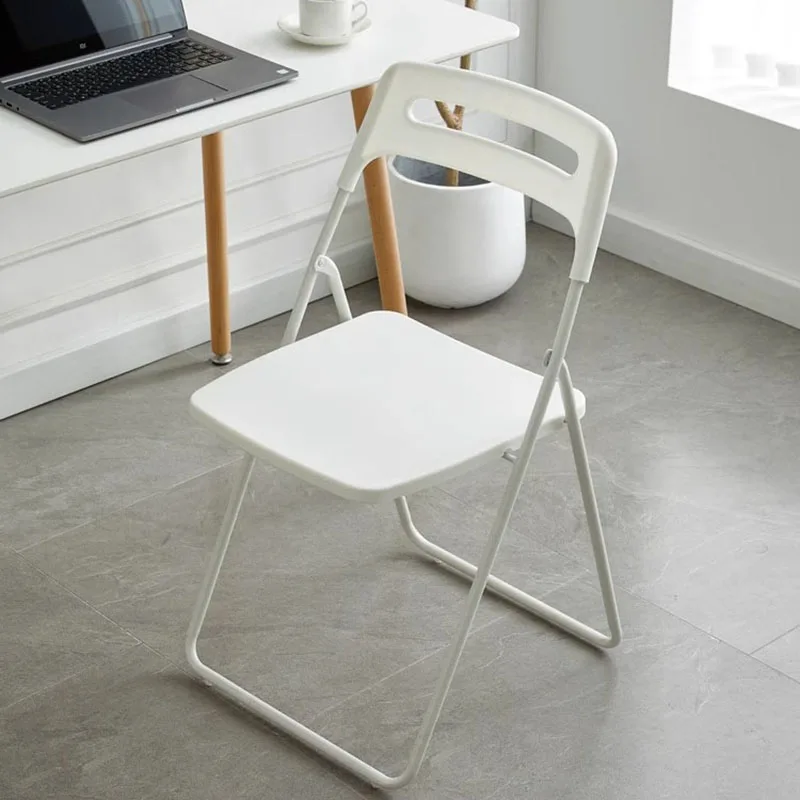 Modern White Dining Chairs Classics Folding Minimalist Designer Mobile Dining Chairs Comfortable Plastic Cadeira Home Furniture
Modern White Dining Chairs Classics Folding Minimalist Designer Mobile Dining Chairs Comfortable Plastic Cadeira Home Furniture