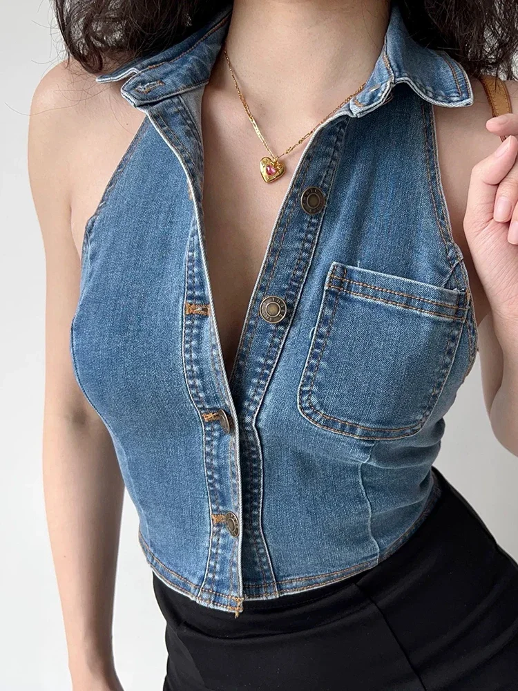New Sexy Halter Backless Solid Color Basic Denim Women Tops American Summer Classic Single Breasted Fashion Vintage Female Vest
New Sexy Halter Backless Solid Color Basic Denim Women Tops American Summer Classic Single Breasted Fashion Vintage Female Vest