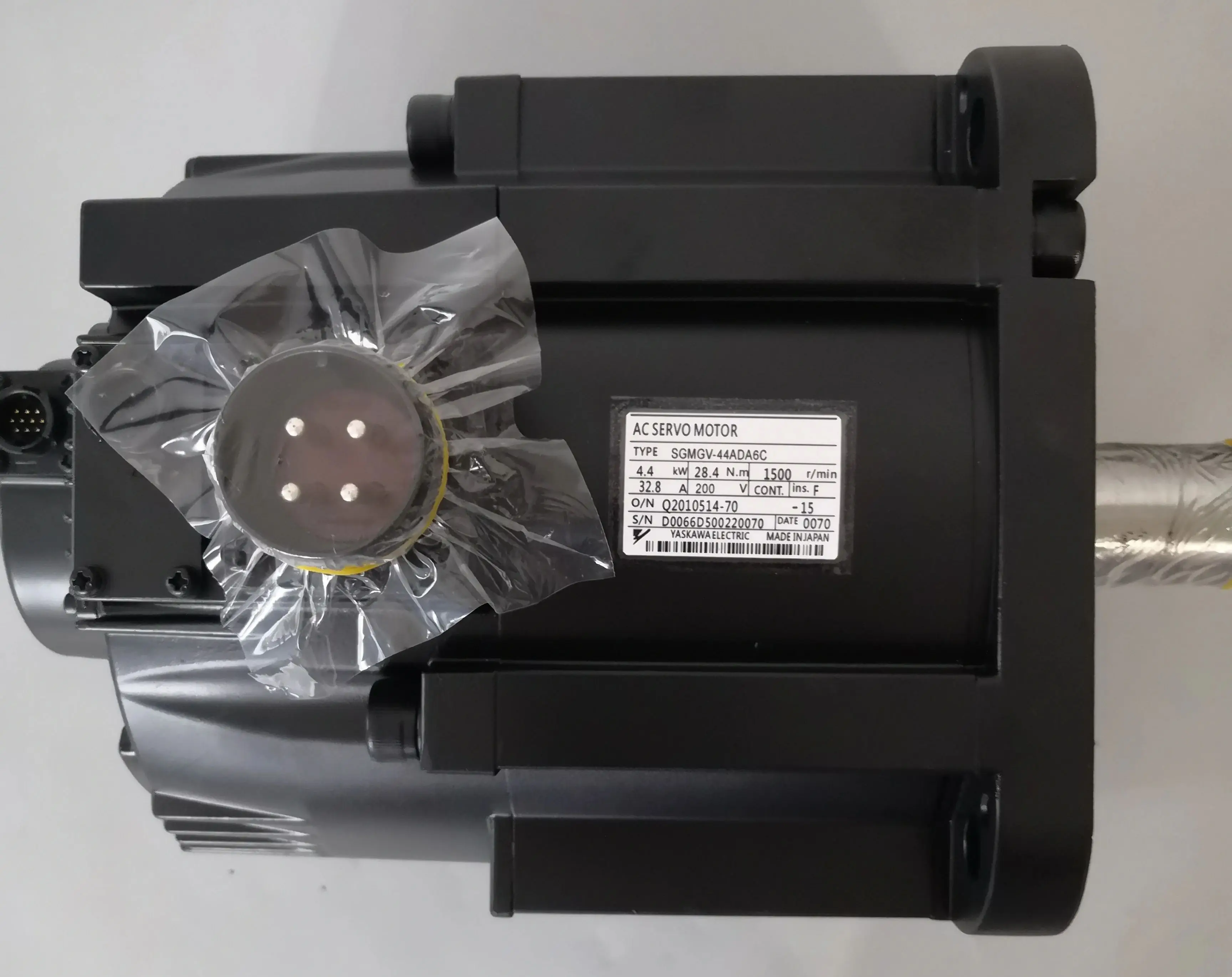 SGMGV-44ADA6C Совершенно новый серводвигатель, в наличии, SGMGV 44ADA6C 
SGMGV-44ADA6C Совершенно новый серводвигатель, в наличии, SGMGV 44ADA6C