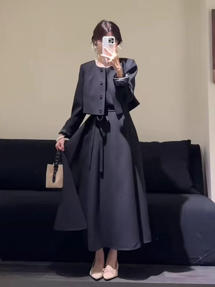 Black Short Coat Dress Set for plus Size Women Elegant Luxury Style Autumn Fashion Casual Wear Comfortable Polyester Fabric
Black Short Coat Dress Set for plus Size Women Elegant Luxury Style Autumn Fashion Casual Wear Comfortable Polyester Fabric