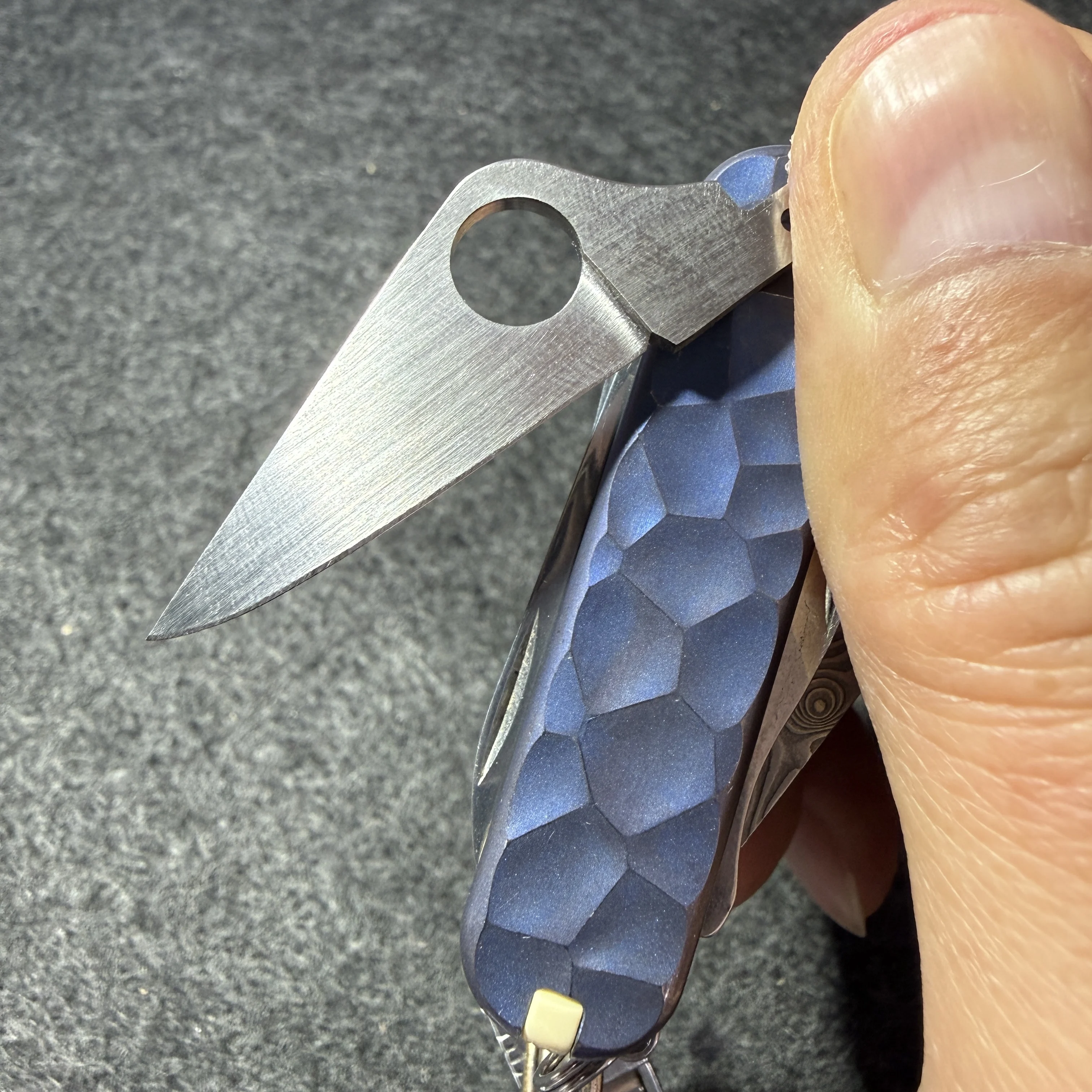 1 Pcs Handmade VG10 Steel Atypical Blade for 58mm Victorinox Swiss Army Knife SAK DIY Accessories
1 Pcs Handmade VG10 Steel Atypical Blade for 58mm Victorinox Swiss Army Knife SAK DIY Accessories