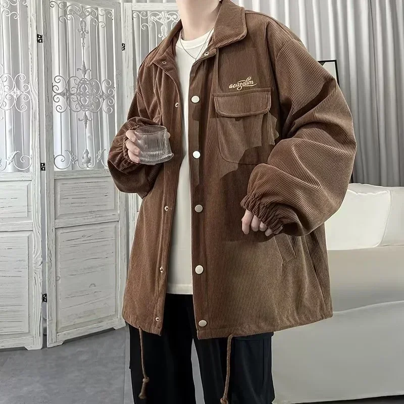 2025 New Men's Y2K Vintage Corduroy Cargo Jacket Autumn Letter Embroidered Button Jacket Casual Baggy Ropa Hombre Blouse Coats
2025 New Men's Y2K Vintage Corduroy Cargo Jacket Autumn Letter Embroidered Button Jacket Casual Baggy Ropa Hombre Blouse Coats