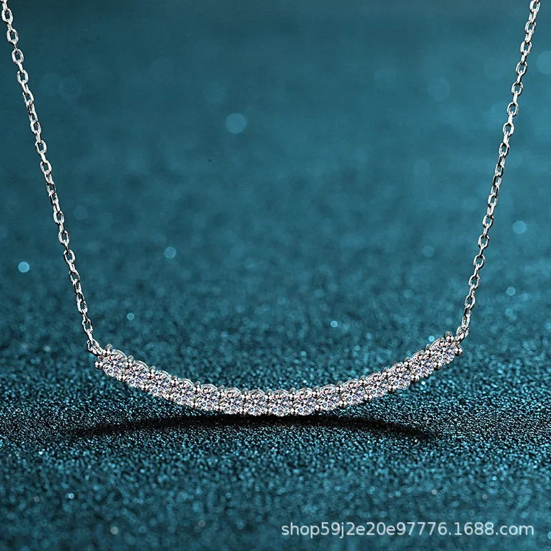 D VVS1 Moissanite Pandent Necklace S925 Sterling Silver Plated 18k White Gold GRA Certified Smile Necklaces for Women
D VVS1 Moissanite Pandent Necklace S925 Sterling Silver Plated 18k White Gold GRA Certified Smile Necklaces for Women