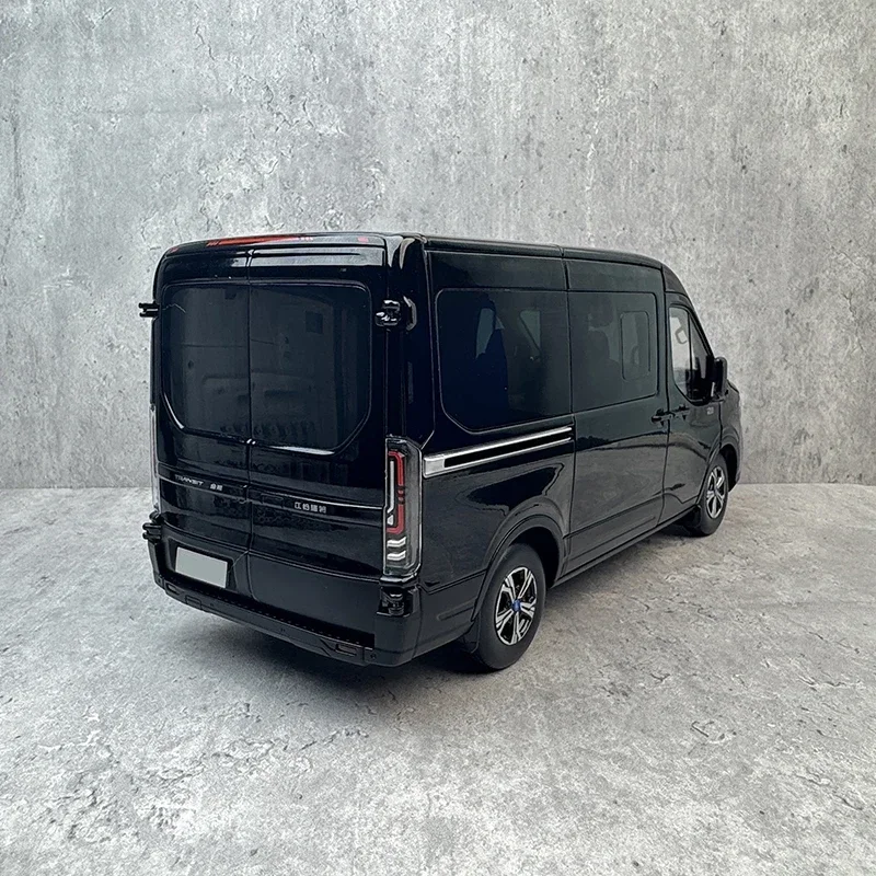 TRANSIT коммерческий автомобиль фургон 1:18 оригинальная модель автомобиля из сплава Jiangling
TRANSIT коммерческий автомобиль фургон 1:18 оригинальная модель автомобиля из сплава Jiangling