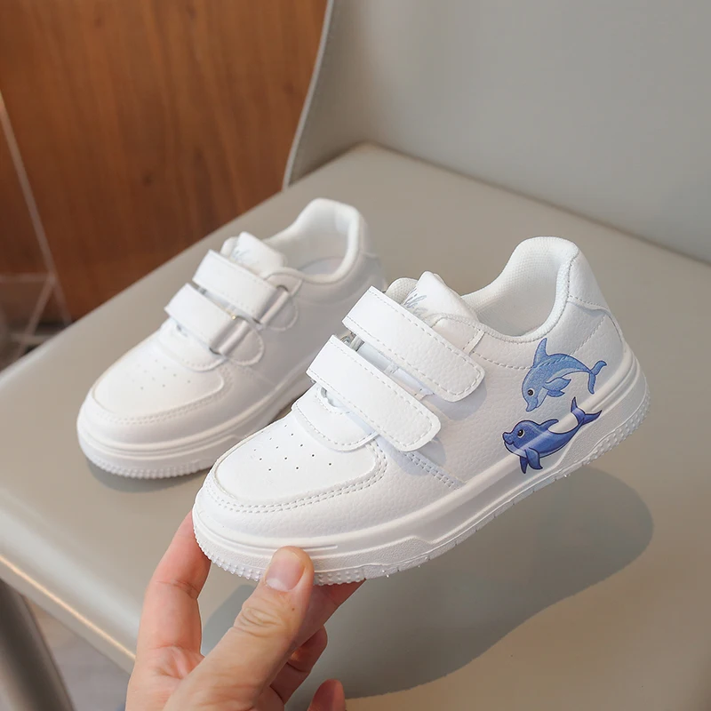 Детская спортивная обувь с милым дельфином, детская повседневная обувь, дышащая обувь с двойным крючком и петлей, новинка 2023 года, модная теннисная обувь для мальчиков и девочек
Детская спортивная обувь с милым дельфином, детская повседневная обувь, дышащая обувь с двойным крючком и петлей, новинка 2023 года, модная теннисная обувь для мальчиков и девочек