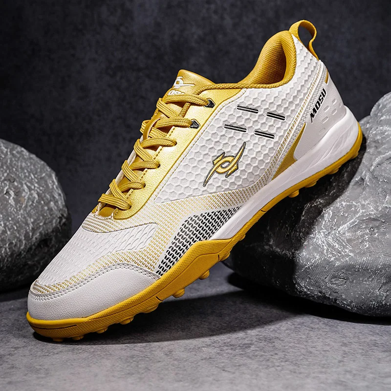 Indoor Men Soccer Shoes Professional Fast Football Shoes Non-Slip Training Football Field Boots Professional TF Sneaker Match
Indoor Men Soccer Shoes Professional Fast Football Shoes Non-Slip Training Football Field Boots Professional TF Sneaker Match