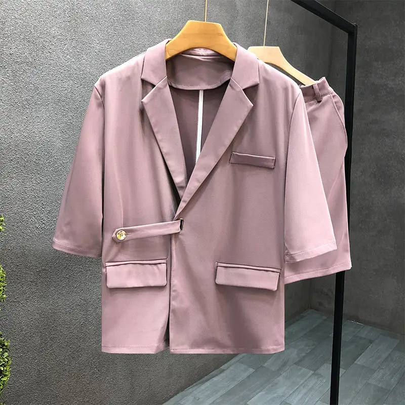 4-B16 High-end trendy brand fashion suits for men 2024 new summer thin five-pointeve tops and shorts two-piece suits
4-B16 High-end trendy brand fashion suits for men 2024 new summer thin five-pointeve tops and shorts two-piece suits