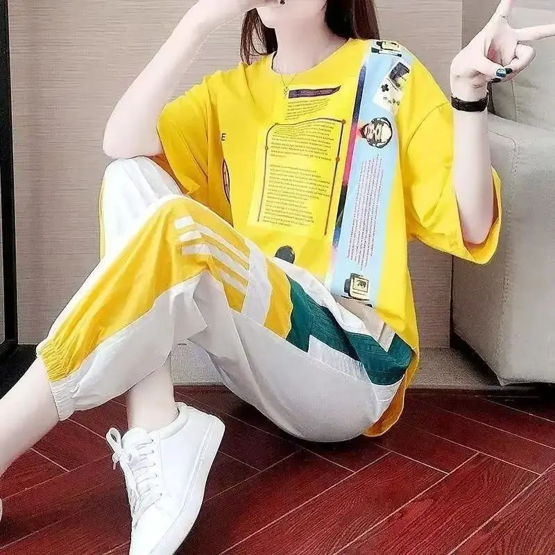 Women's Casual Sweat Suit Plus Size Clothing 2 Two Piece Set 2025 Summer New Fashion Loose Korean Short Sleeve Top Pants Outfits
Women's Casual Sweat Suit Plus Size Clothing 2 Two Piece Set 2025 Summer New Fashion Loose Korean Short Sleeve Top Pants Outfits