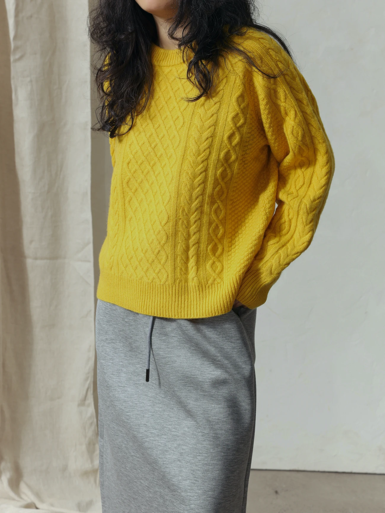 Винтажный вязаный свитер Tendblank с круглым вырезом, утолщенный, свободный, теплый, шерстяной, с кружевной текстурой, женский, эксклюзивно онлайн, зимняя коллекция
Винтажный вязаный свитер Tendblank с круглым вырезом, утолщенный, свободный, теплый, шерстяной, с кружевной текстурой, женский, эксклюзивно онлайн, зимняя коллекция