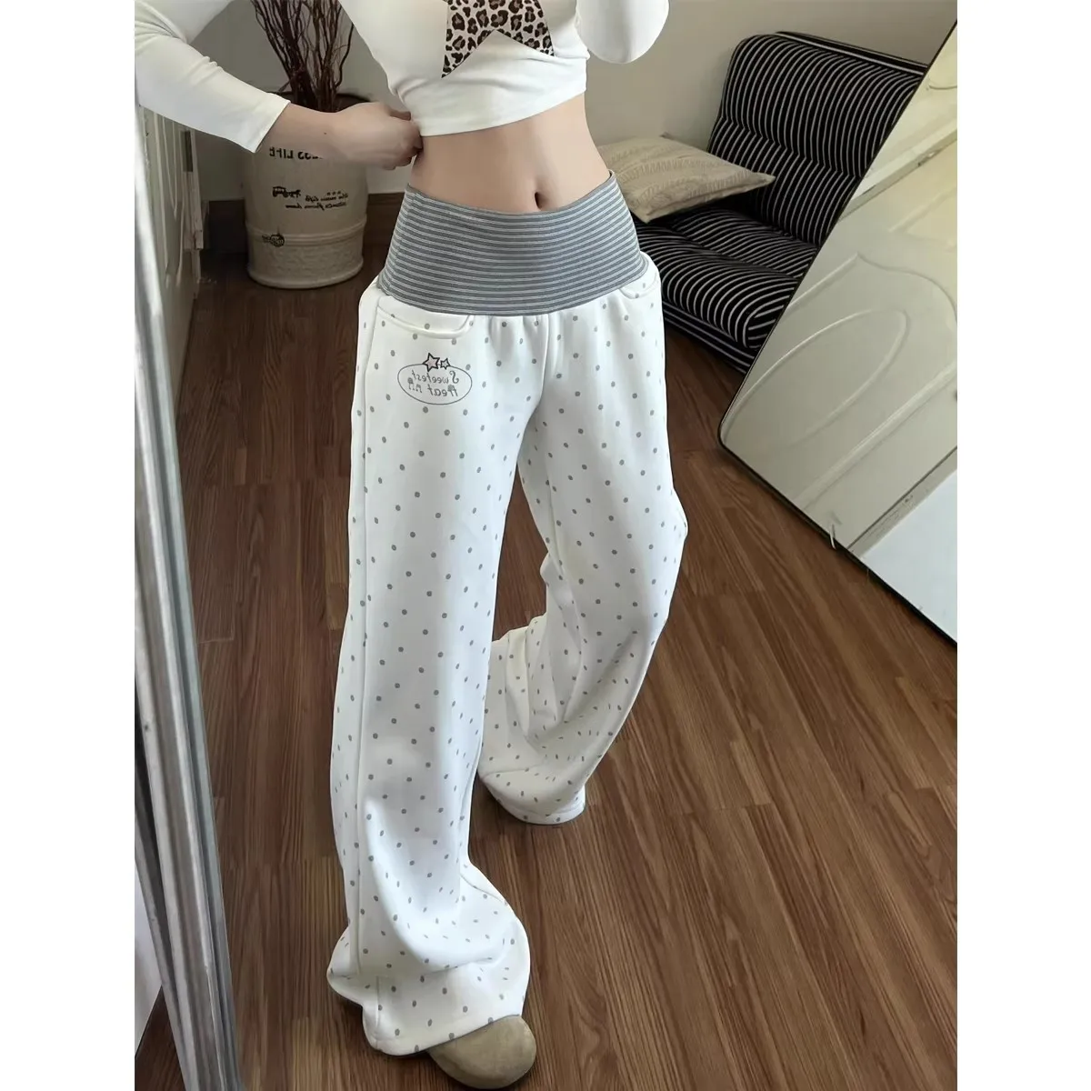 Spring new fashionable leg length, high waist, polka dot, slightly flared women's versatile striped waistband casual pants
Spring new fashionable leg length, high waist, polka dot, slightly flared women's versatile striped waistband casual pants