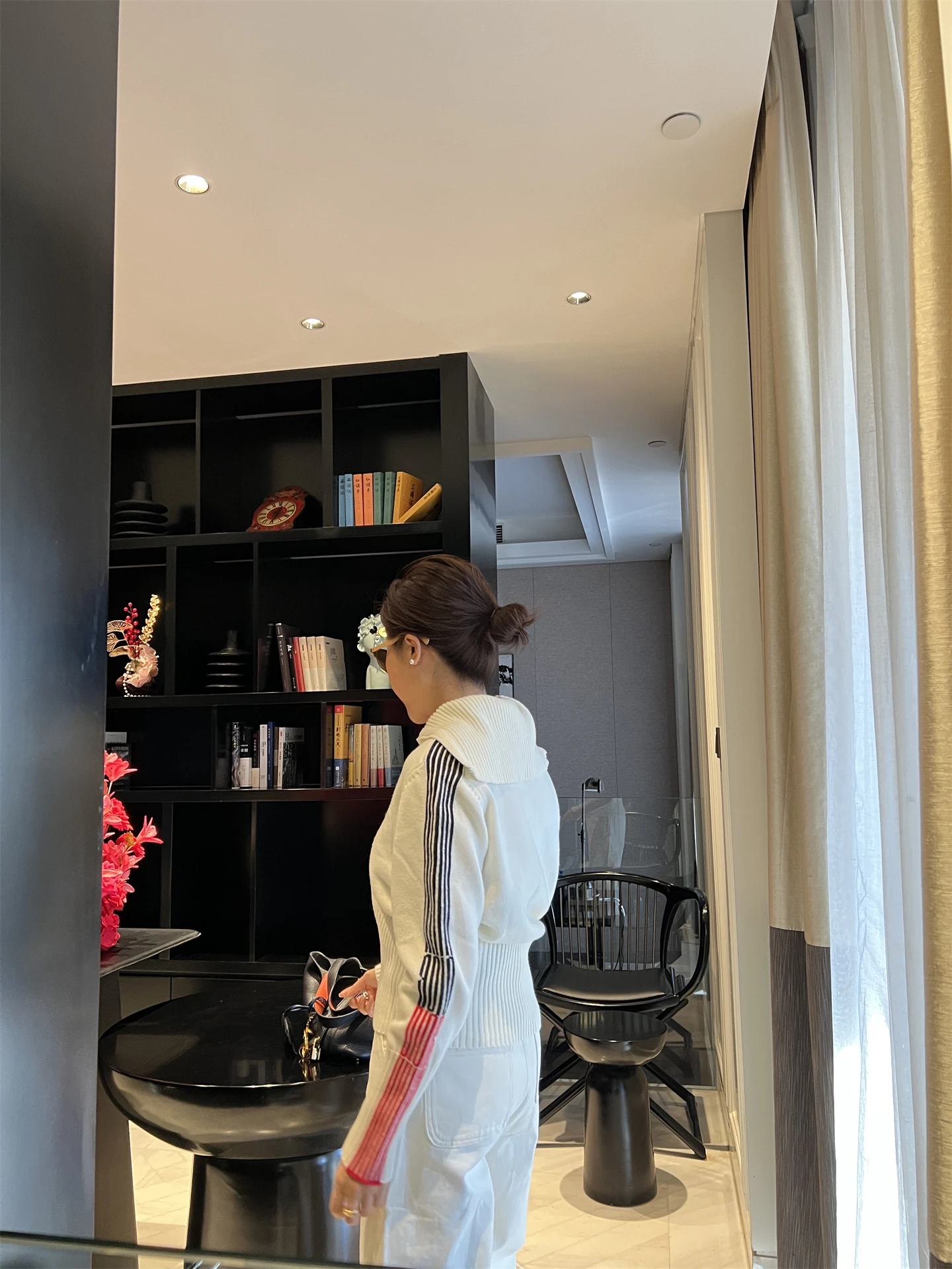 White Zipper Ne Knitted Woolen Sweater Casual Striped Naval Collar Long Sve Thi Winter New Sle Women's Online Exclusive
White Zipper Ne Knitted Woolen Sweater Casual Striped Naval Collar Long Sve Thi Winter New Sle Women's Online Exclusive