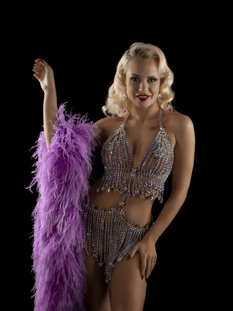 CUIER Women's Rhinestone Fringe Tassel Edge Skirt And Bra Set Sexy Crystal Star Body Chain Fashion Show Party Jewelry
CUIER Women's Rhinestone Fringe Tassel Edge Skirt And Bra Set Sexy Crystal Star Body Chain Fashion Show Party Jewelry