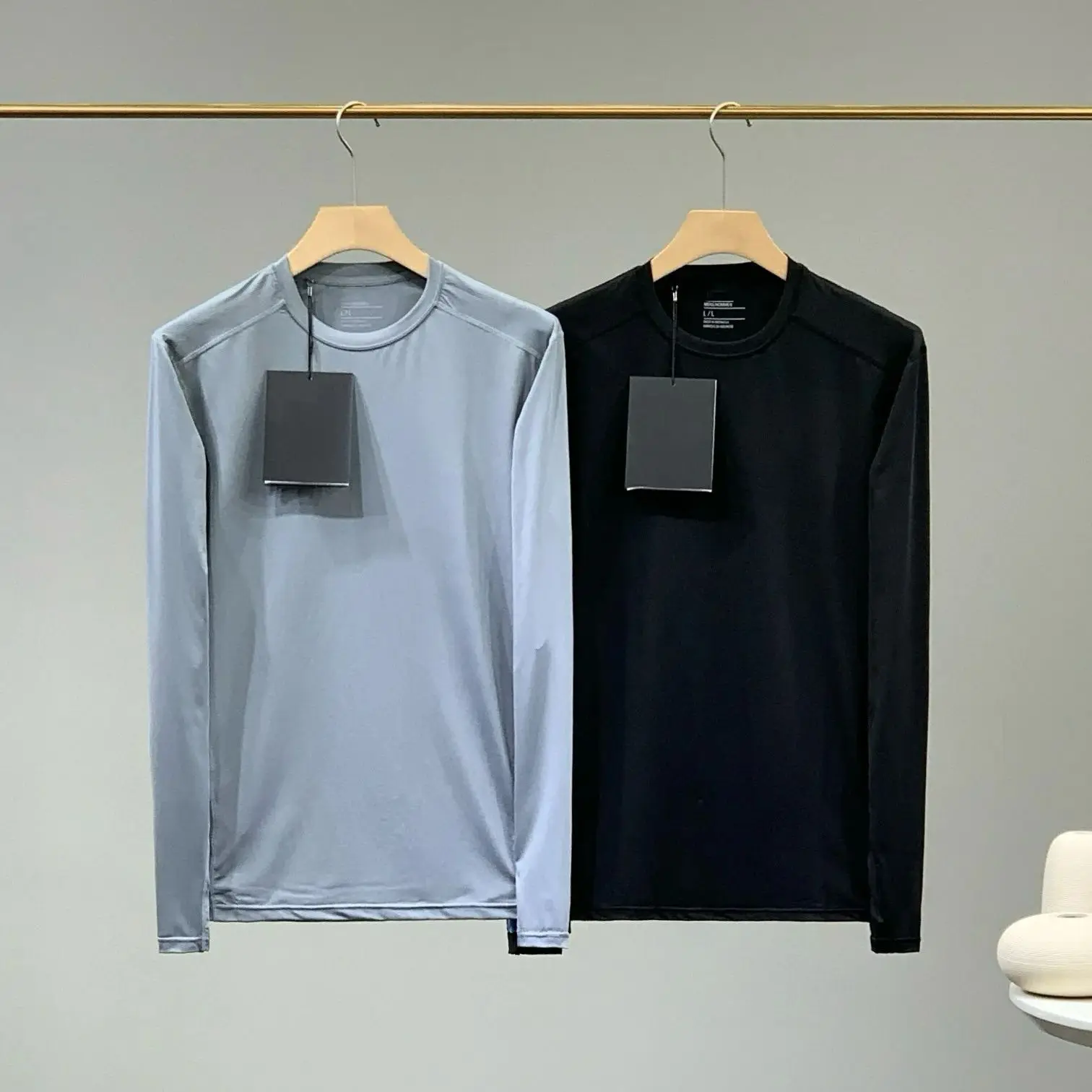 23019 Men Long Sleeve Quick Dry Breathable T-Shirt Spring Summer 2025 Outdoor Sports Running GYM Fitness Tee Tops
23019 Men Long Sleeve Quick Dry Breathable T-Shirt Spring Summer 2025 Outdoor Sports Running GYM Fitness Tee Tops