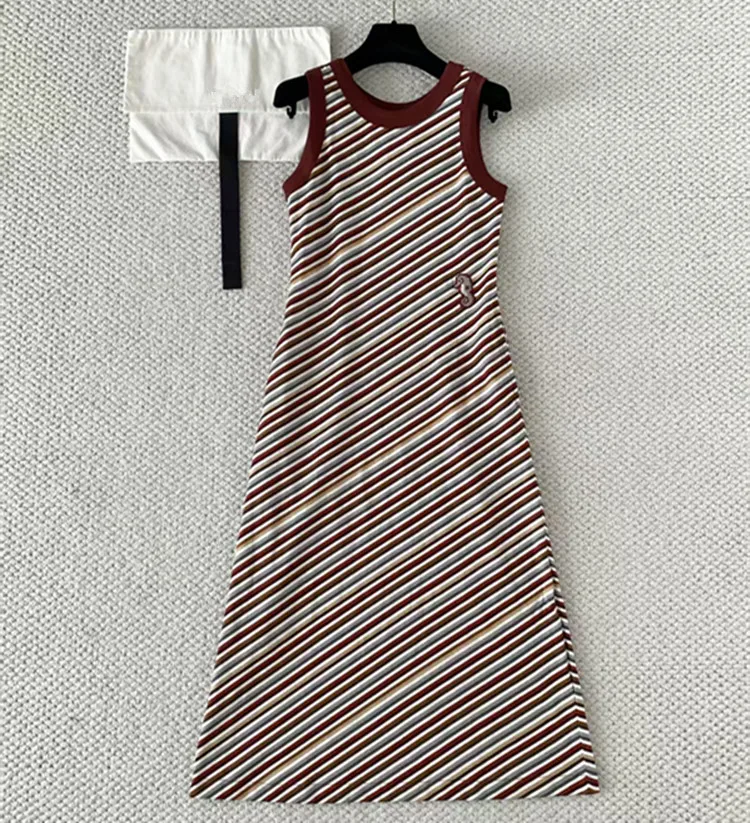 Customization European women's clothing 2026 summer new style Sleeveless round-neck Striped cotton dress
Customization European women's clothing 2026 summer new style Sleeveless round-neck Striped cotton dress