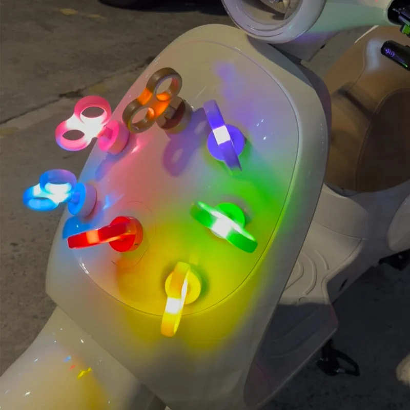 Rotating Luminous Wind-Up Scooter Accessories Diy Cute Electric Bike Tail Stickers Creative Car Modification Decoration Gift
Rotating Luminous Wind-Up Scooter Accessories Diy Cute Electric Bike Tail Stickers Creative Car Modification Decoration Gift