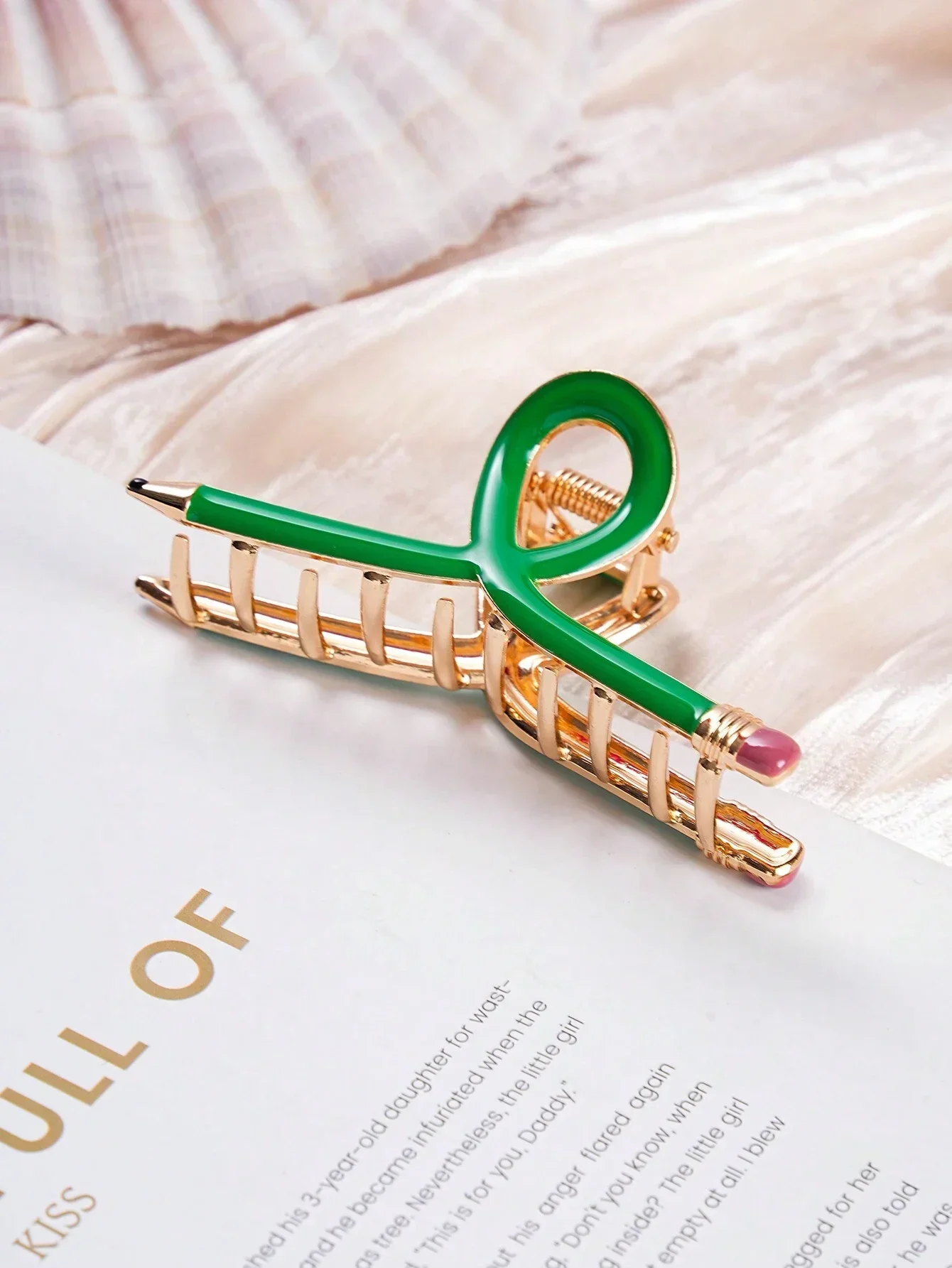 Pencil Shape Hair Claw Clip For Women Stylish Fashion Accessory
Pencil Shape Hair Claw Clip For Women Stylish Fashion Accessory