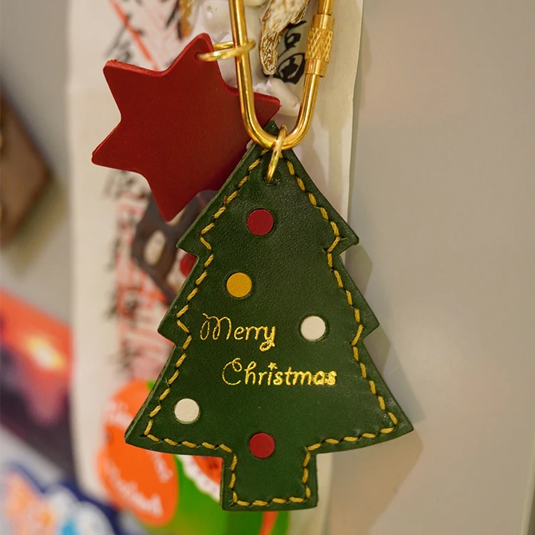 Handmade cowhide Christmas tree gift accessories pendants ornaments, car decorations holiday decorations bag charms, keychains
Handmade cowhide Christmas tree gift accessories pendants ornaments, car decorations holiday decorations bag charms, keychains