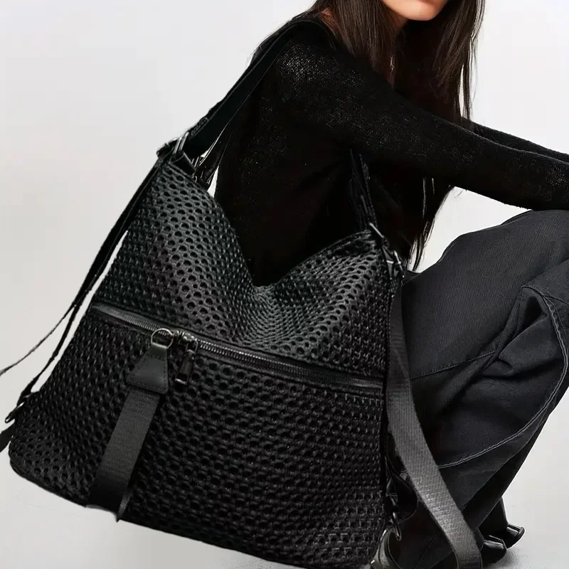 Ladies' fashionable stitched mesh shoulder bag with large capacity retro oversized women's wallet and handbag
Ladies' fashionable stitched mesh shoulder bag with large capacity retro oversized women's wallet and handbag