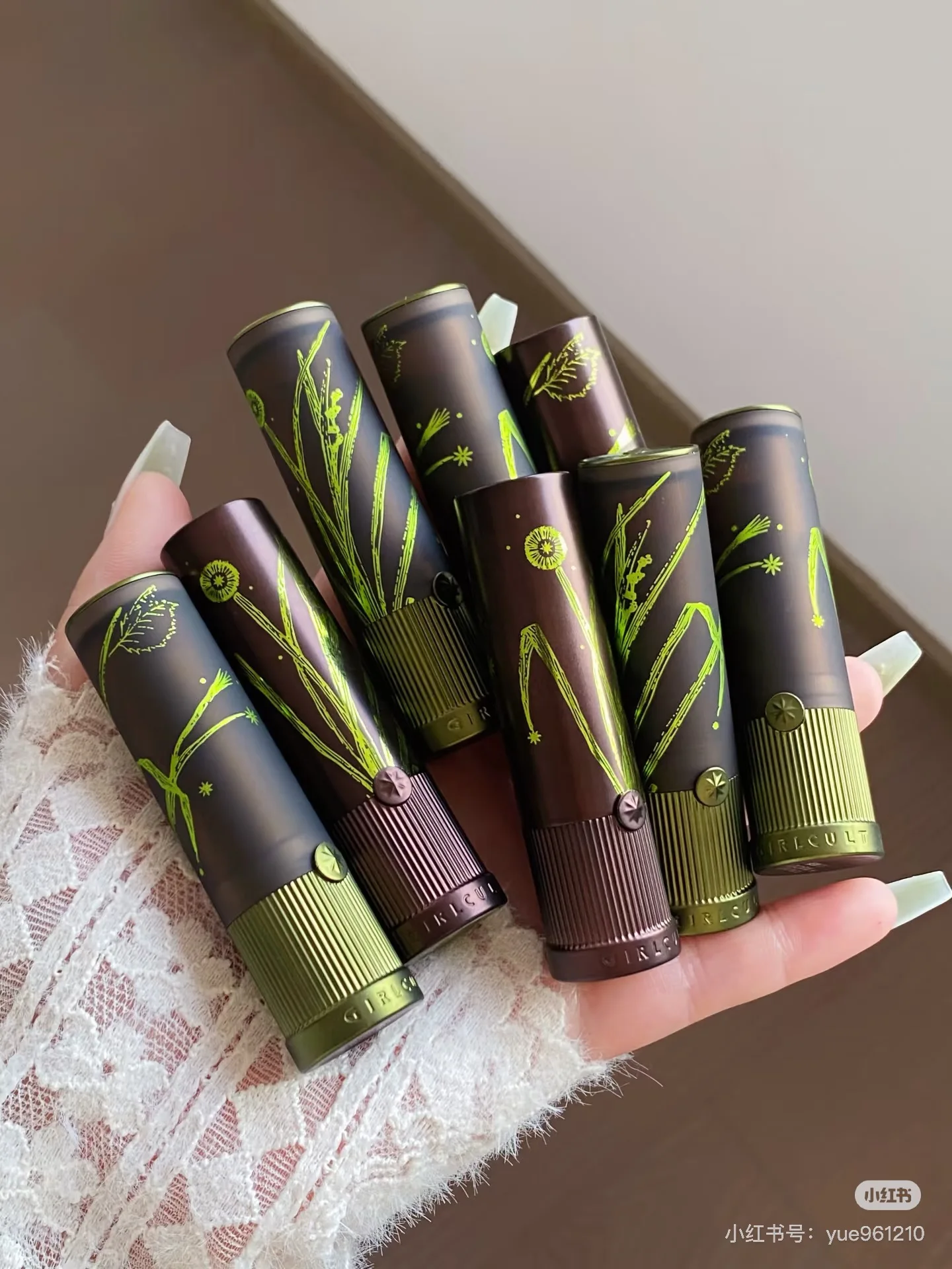 Girlcult Great Pharmacopoeia Matte Lipstick Velvet Mirror Shimmer Lip Glaze Long Lasting Waterproof Non-Stick Cup Lip Makeup
Girlcult Great Pharmacopoeia Matte Lipstick Velvet Mirror Shimmer Lip Glaze Long Lasting Waterproof Non-Stick Cup Lip Makeup
