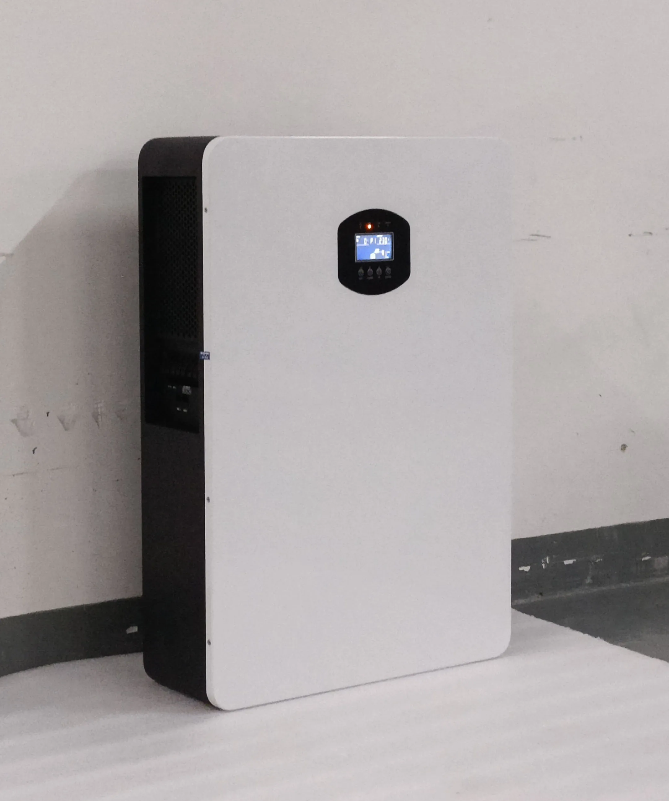 Настенный инвертор «все в одном» 5 кВтч и литиевая батарея 51,2 В 100 Ач для домашней системы хранения
Настенный инвертор «все в одном» 5 кВтч и литиевая батарея 51,2 В 100 Ач для домашней системы хранения