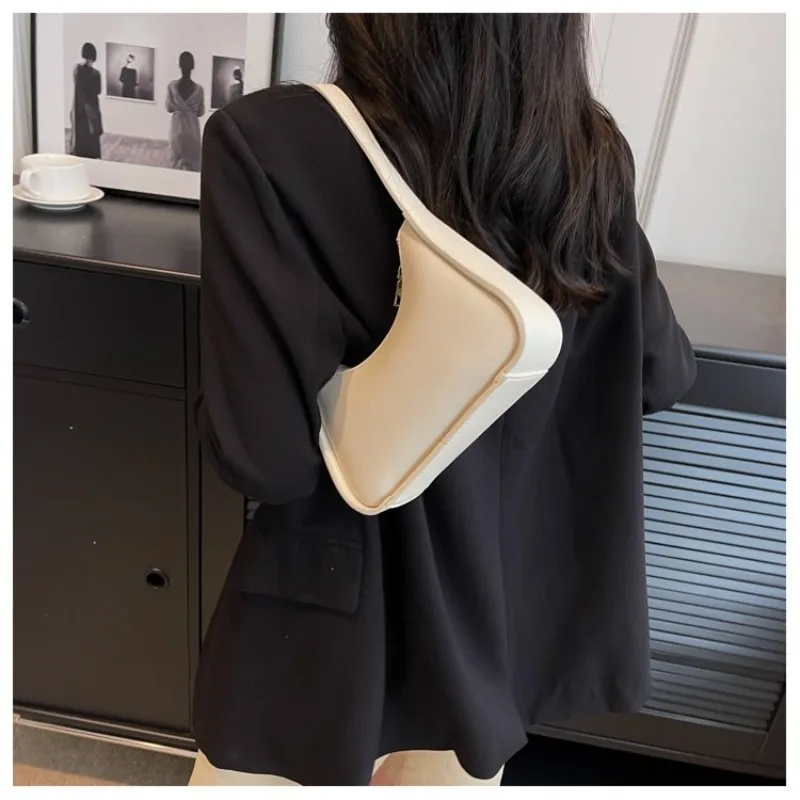 Minimalist Cream Faux Leather Hobo Shoulder Bag for Women, Soft & Sleek for Daily Errands, Weekend Outings & Casual Work
Minimalist Cream Faux Leather Hobo Shoulder Bag for Women, Soft & Sleek for Daily Errands, Weekend Outings & Casual Work