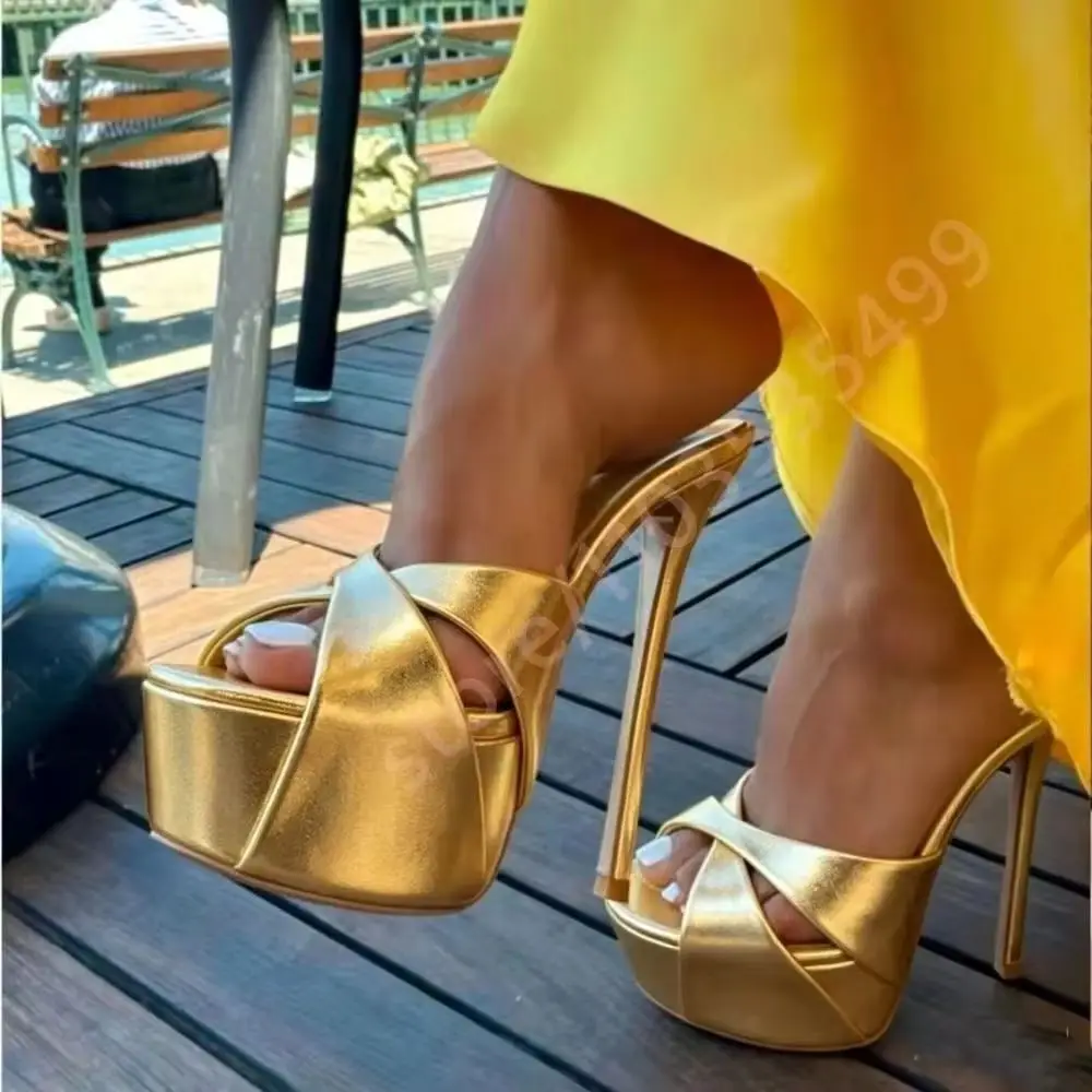 2026 Women's Elegant Peep Toe Platform Slippers Solid Color Cross Strap Fashion Runway Stilettos for Party Nightclub Dress Sanda
2026 Women's Elegant Peep Toe Platform Slippers Solid Color Cross Strap Fashion Runway Stilettos for Party Nightclub Dress Sanda