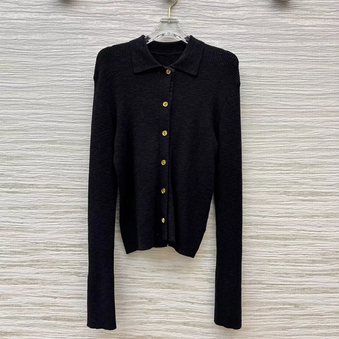 Early Autumn Thin Knitting Sweater Women Lapel Long Sleeve Gold Button Single Breasted Slim Casual Solid Color Knitted Cardigans
Early Autumn Thin Knitting Sweater Women Lapel Long Sleeve Gold Button Single Breasted Slim Casual Solid Color Knitted Cardigans