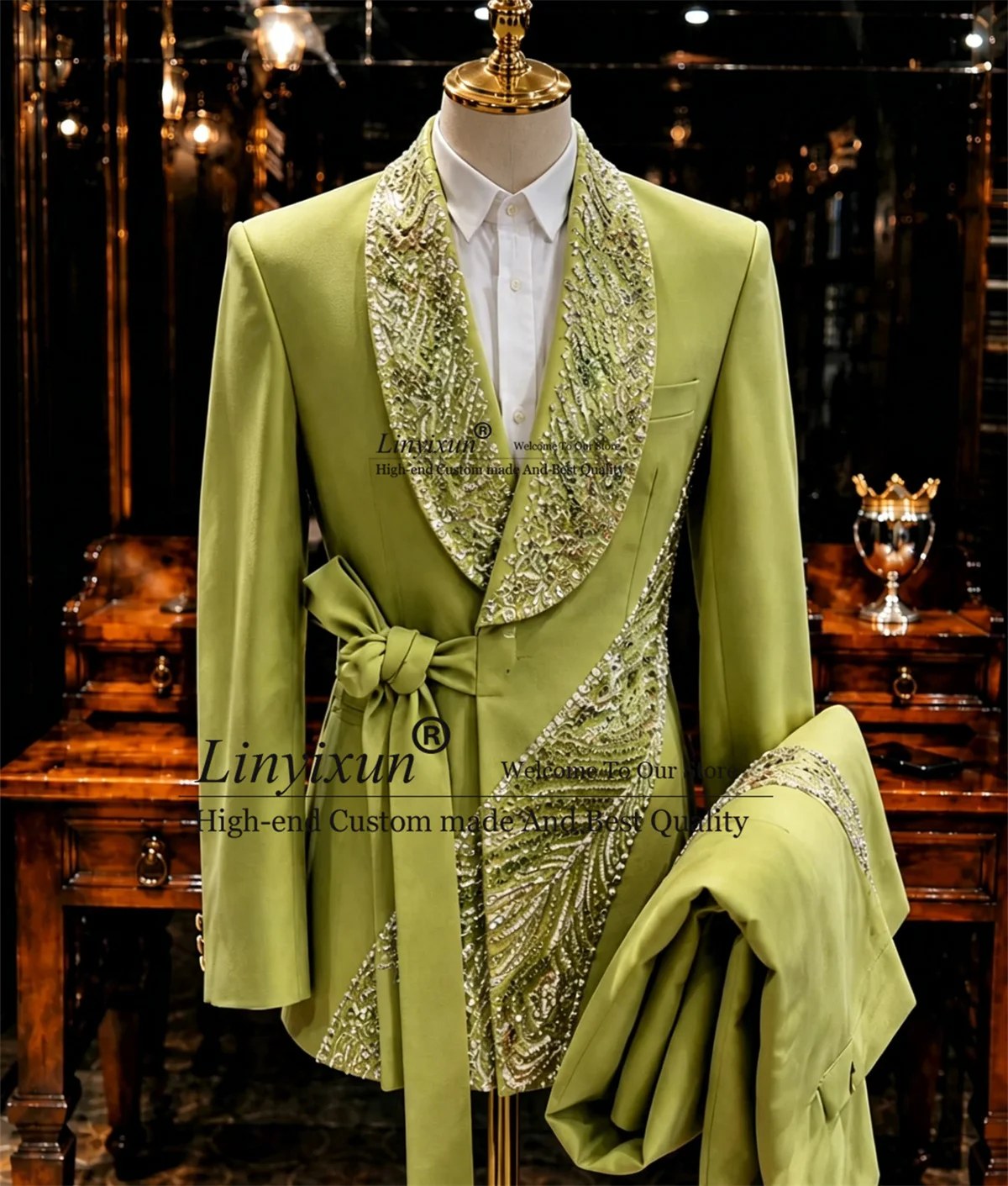 Sparkly Jewelry Diamond Men Suits Customized Slim Fit Party Costume Homme Groom Wedding Tuxedos 2 Pieces Sets Male Prom Clothes
Sparkly Jewelry Diamond Men Suits Customized Slim Fit Party Costume Homme Groom Wedding Tuxedos 2 Pieces Sets Male Prom Clothes
